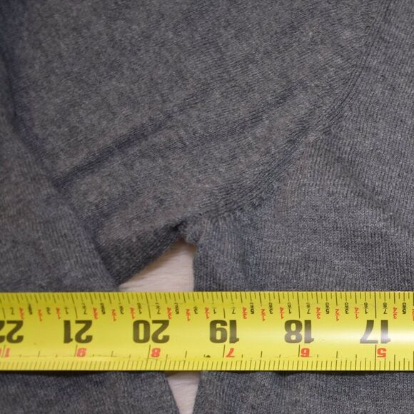 Bisou Bisou Gray Cotton Cardigan Sweater V Neck Button Up Women’s Size Large - Picture 5 of 9